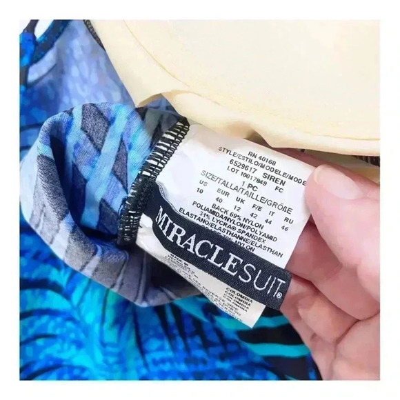 NWT Miraclesuit Shadowcat Siren Printed One-Piece Swimsuit size 10 - Picture 12 of 13